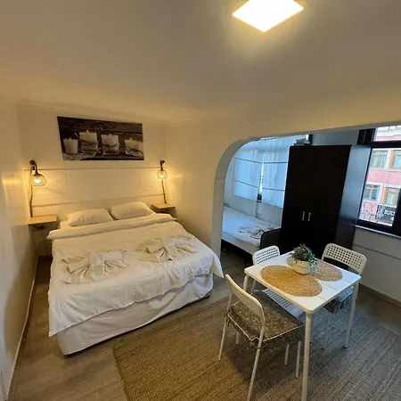 Blue With Views Daire