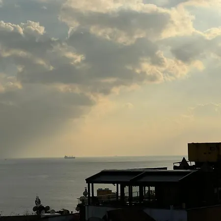 Blue With Views Appartement