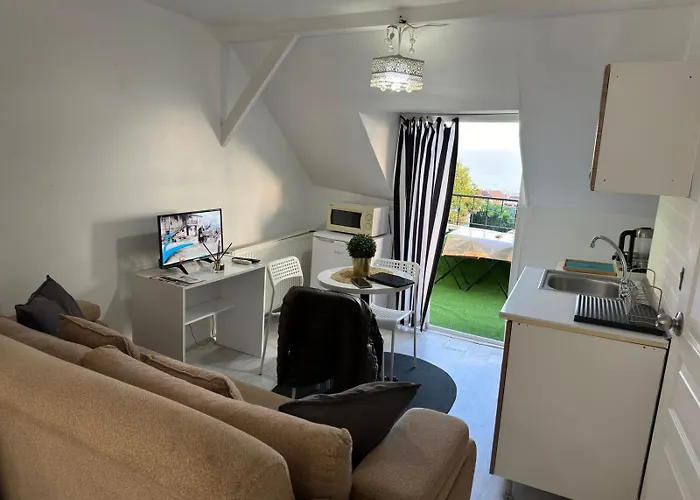 Blue With Views * イスタンブール