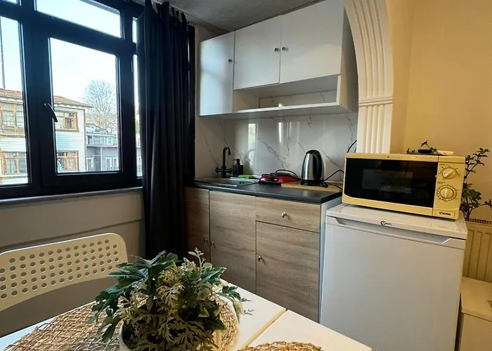 Blue With Views * イスタンブール