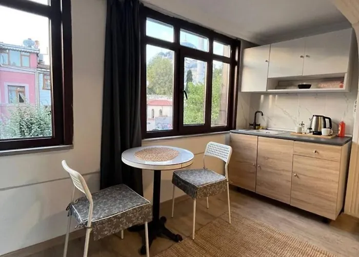 Blue With Views イスタンブール