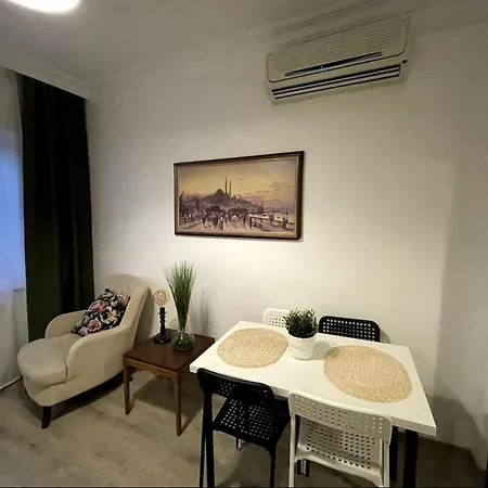 Blue With Views Apartment
